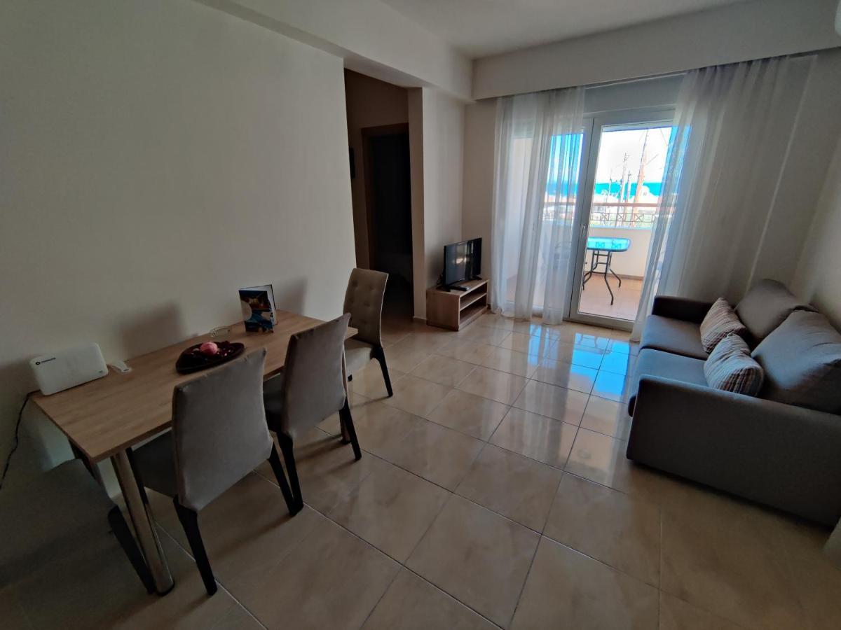 Astera - Seaview Apartment In Pefkohori Екстер'єр фото